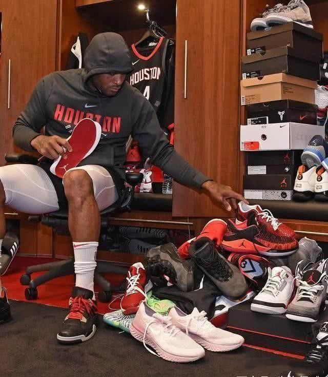 欧冠：巴黎2-1战胜曼联（欧冠：巴黎2-1力克曼联）