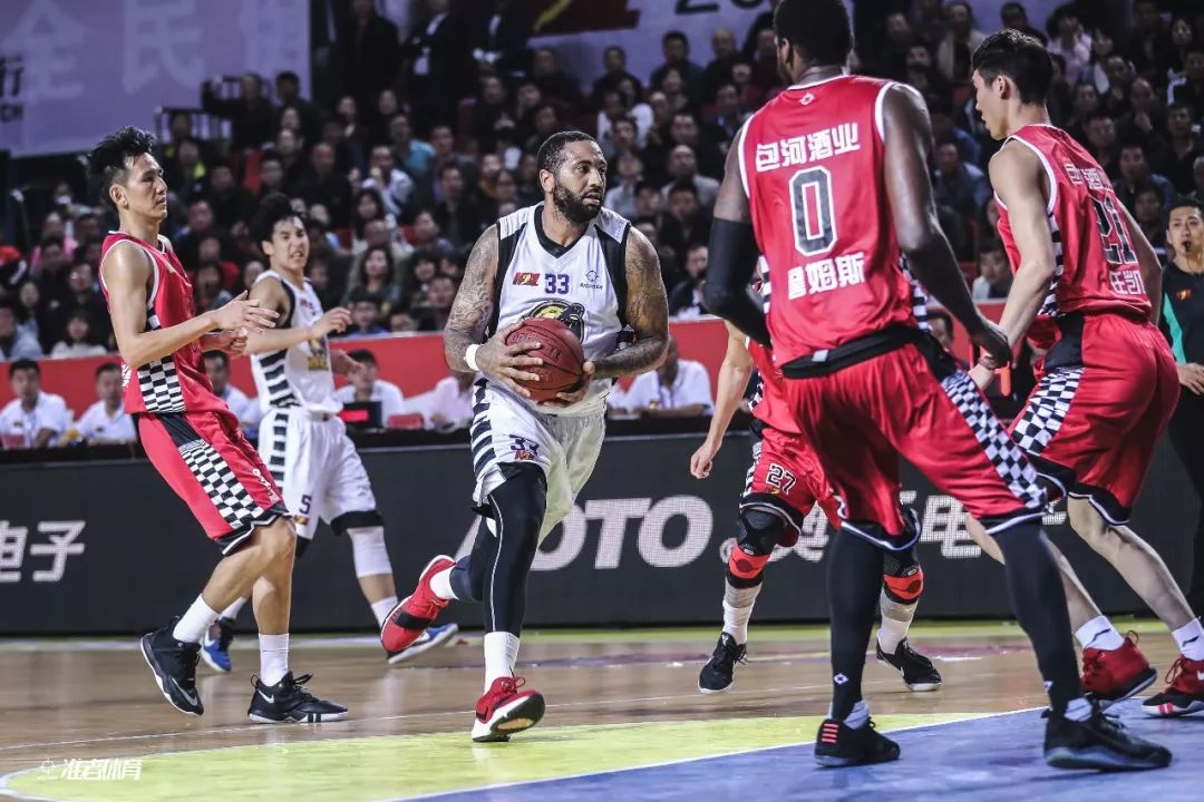 安东尼连续四场参与进球，助皇家贝蒂斯3-1胜萨格勒布迪纳摩（安东尼四连场参与破门，皇家贝蒂斯3-1击败萨格勒布迪纳摩）